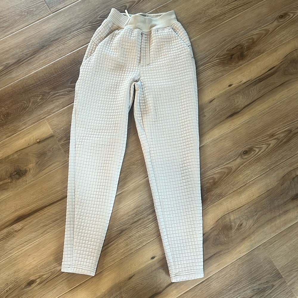 lululemon textured high rise joggers